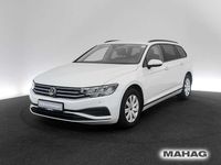 Gebraucht VW Passat Basis 150 PS (110 kW) 2023 Gletscherweiß metallic Kombi