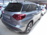 Gebraucht Suzuki Vitara Comfort+ 140 PS (102 kW) 2019 Grau SUV