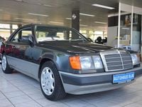 Gebraucht Mercedes E300 179 PS (131 kW) 1988 Schwarz Coupé