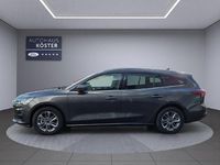 Gebraucht Ford Focus Titanium 125 PS (91 kW) 2022 Grau Kombi