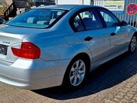 Gebraucht BMW 320 150 PS (110 kW) 2005 Silber Limousine