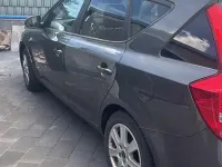 Usado Kia Ceed 90 CV (66 kW) 2011 Gris Utilitario