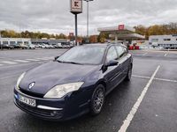 Gebraucht Renault Laguna GrandTour Dynamique 140 PS (102 kW) 2010 Blau Kombi