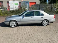 Gebraucht Mercedes C200 Elegance 136 PS (100 kW) 1994 Silber Limousine