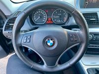 Gebraucht BMW 118 143 PS (105 kW) 2012 Schwarz Kleinwagen