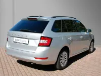 Gebraucht Skoda Fabia Ambition 95 PS (69 kW) 2022 Brilliantsilber metallic Kleinwagen
