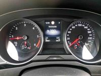 Gebraucht VW Passat Alltrack 200 PS (147 kW) 2022 Grau (mondsteingrau) Kombi
