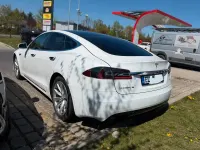 Second-hand Tesla Model S 244 kW (332 CP) 2017 Alb Hatchback