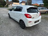 Gebraucht Mitsubishi Space Star Diamant Edition 80 PS (58 kW) 2018 Weiß Kleinwagen