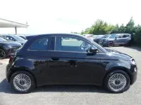 Second-hand Fiat 500e Icon 69 kW (95 CP) 2023 Negru Berlinǎ