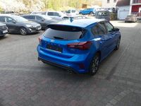 Gebraucht Ford Focus ST-Line X 155 PS (114 kW) 2024 Blau Limousine