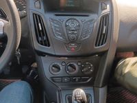 Gebraucht Ford Focus Ambiente 101 PS (74 kW) 2014 Blau Kombi