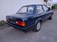 Gebraucht BMW 316 99 PS (72 kW) 1989 Blau Coupé