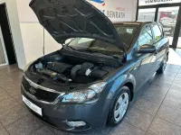 Usata Kia Ceed 90 CV (66 kW) 2010 Grigio Utilitaria