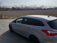 Używany Ford Focus Titanium 125 KM (91 kW) 2012 Szary Kombi