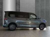 Second-hand VW Multivan Basis 150 CP (110 kW) 2024 Gri Monovolum