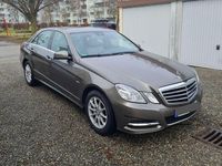 Gebraucht Mercedes E300 Avantgarde 231 PS (169 kW) 2012 Grau Limousine