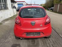 Gebraucht Ford Ka Ambiente 69 PS (50 kW) 2013 Rot Kleinwagen
