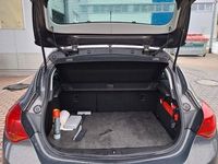 Gebraucht Opel Astra Selection 140 PS (102 kW) 2012 Braun Limousine