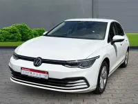 Gebraucht VW Golf VIII Life 131 PS (96 kW) 2022 Weiss Limousine