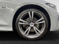 Gebraucht BMW 330e M Sport 292 PS (214 kW) 2022 Grau Kombi