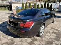 Second-hand BMW 730 245 CP (180 kW) 2011 Gri Berlinǎ