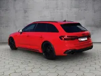 Gebraucht Audi RS4 Sport 450 PS (330 kW) 2023 Tangorot metallic Kombi