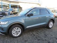 Gebraucht VW T-Roc Life 150 PS (110 kW) 2022 Blau SUV