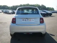 Neu Fiat 500 Icon 65 PS (47 kW) 2026 Schwarz Kleinwagen