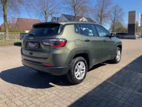 Gebraucht Jeep Compass 140 PS (102 kW) 2019 Grün SUV