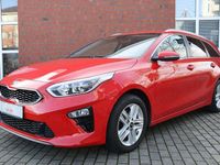 Gebraucht Kia Ceed Vision 140 PS (102 kW) 2019 Rot Kleinwagen