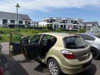 Gebraucht Opel Astra 105 PS (77 kW) 2004 Gold Limousine