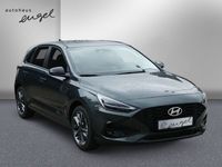 Neu Hyundai i30 Advantage 101 PS (74 kW) 2025 Grün Limousine
