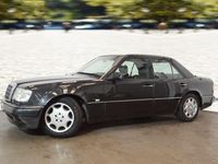 Gebraucht Mercedes E500 326 PS (239 kW) 1992 Blauschwarz Limousine