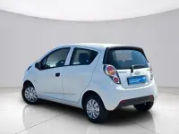 Gebraucht Chevrolet Spark 68 PS (50 kW) 2011 Weiß Kleinwagen