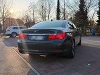 Gebraucht BMW 750 408 PS (300 kW) 2009 Grau Limousine