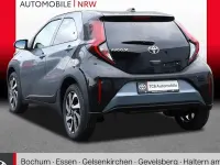 Neu Toyota Aygo X 72 PS (52 kW) 2026 Grau SUV