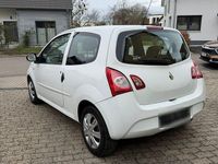 Second-hand Renault Twingo 75 CP (55 kW) 2012 Alb Hatchback