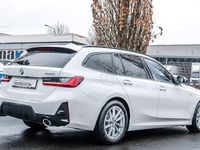 Gebraucht BMW 320 Shadowline 184 PS (135 kW) 2025 Weiß Kombi