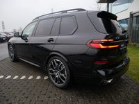 Neu BMW X7 M Sport 352 PS (258 kW) 2026 Schwarz SUV