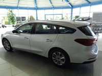 Neu Ford Focus Titanium 125 PS (91 kW) 2025 Polar silber Kombi