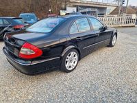 Gebraucht Mercedes E200 184 PS (135 kW) 2008 Schwarz Limousine