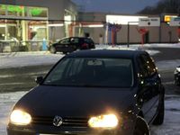 Gebraucht VW Golf IV 75 PS (55 kW) 2002 Grün Kleinwagen