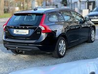Gebraucht Volvo V60 Kinetic 163 PS (119 kW) 2011 Schwarz Kombi