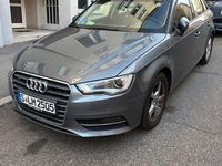 Gebraucht Audi A3 Ambiente 122 PS (89 kW) 2013 Grau Limousine