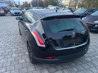 Gebraucht Lancia Delta 165 PS (121 kW) 2011 Schwarz Kleinwagen