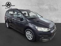 Używany VW Touran 150 KM (110 kW) 2022 Czarny Minivan