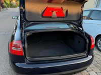 Gebraucht Audi A6 220 PS (161 kW) 2003 Blau Limousine
