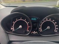 Gebraucht Ford Fiesta Titanium 140 PS (102 kW) 2017 Rot Limousine