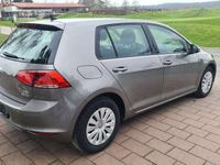 gebraucht VW Golf VII Lim. BMT NAVI SHZ 2-ZONE GRA BT-FSE EU5